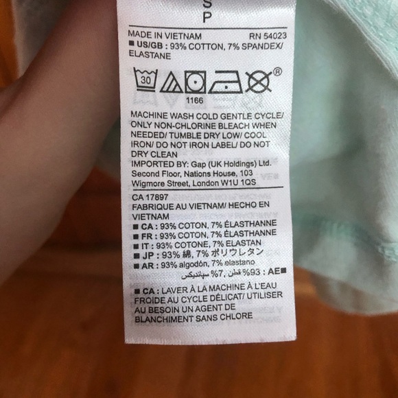 Gap light blue tank top - Picture 4 of 4